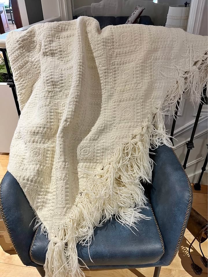 Vintage cream blanket