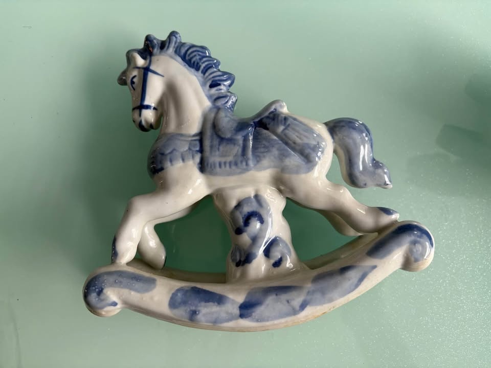 Rocking Horse Figurines - photo 2