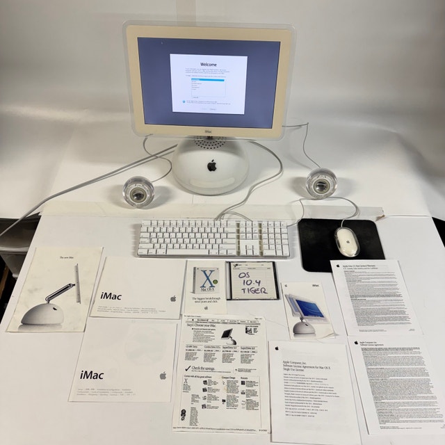 Apple iMac G4 15” Vintage Desktop Complete Set – Working (2002)