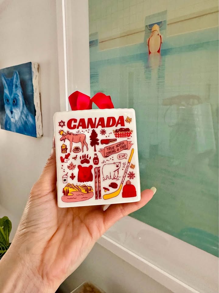 2019 Starbucks Been There Canada Gift Card Holder