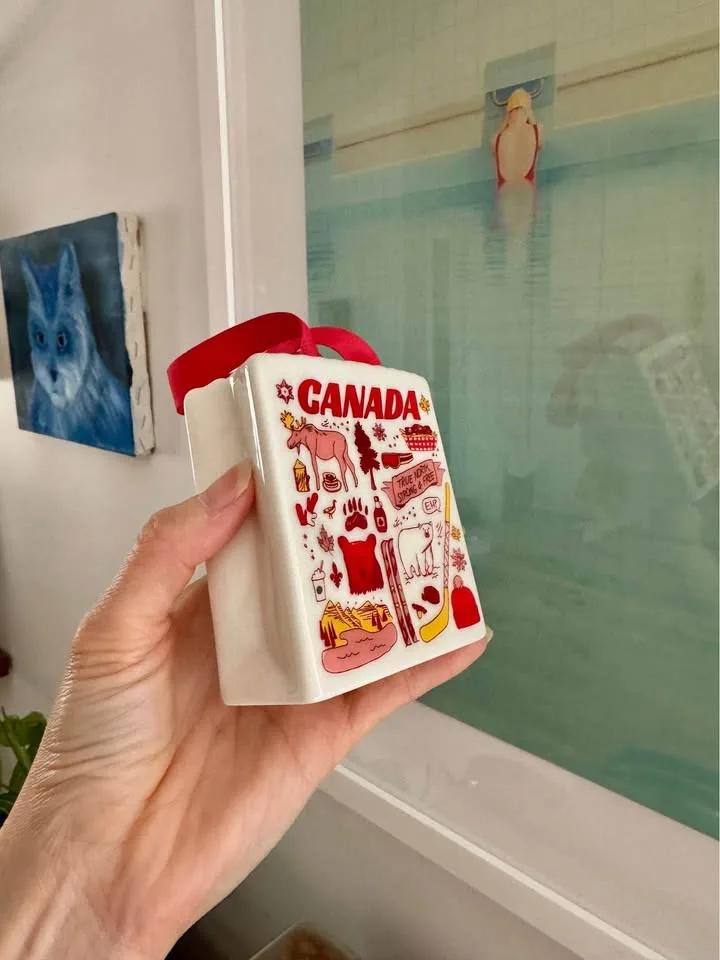 2019 Starbucks Been There Canada Gift Card Holder image indicator(2)