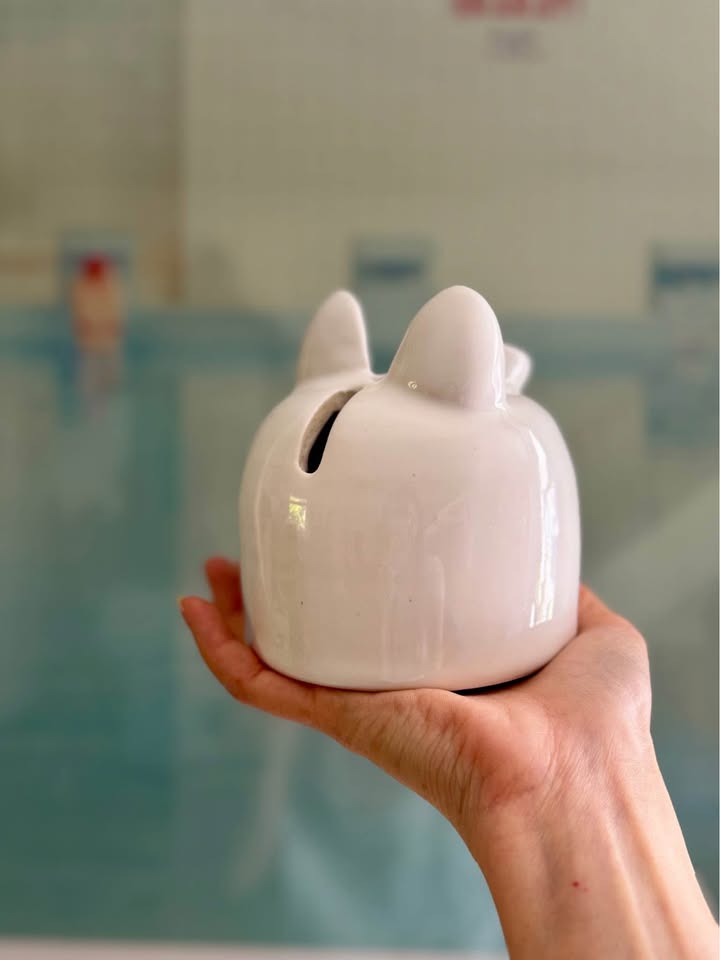 Handmade Pottery Art Studio Piggy Bank. Artist Signed - photo 5
