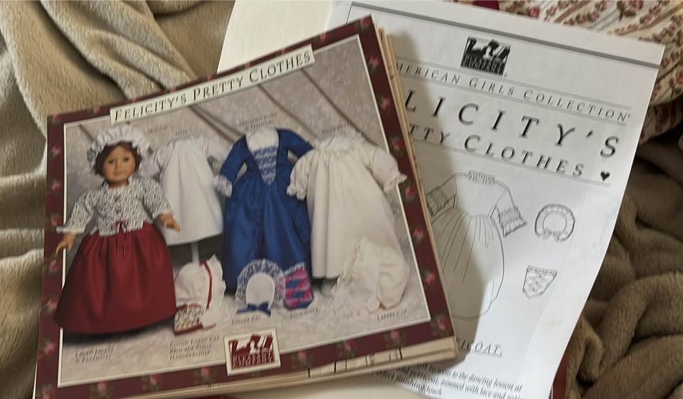 Vintage American Girl Felicity Doll + Book & Patterns - photo 4