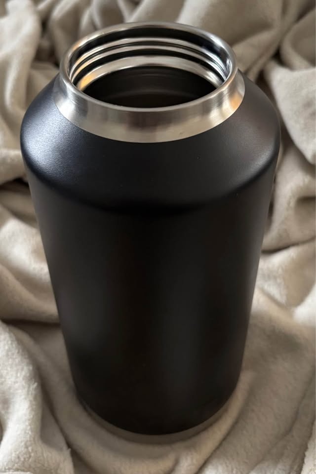 YETI Rambler 64 oz Bottle (no lid) - photo 2