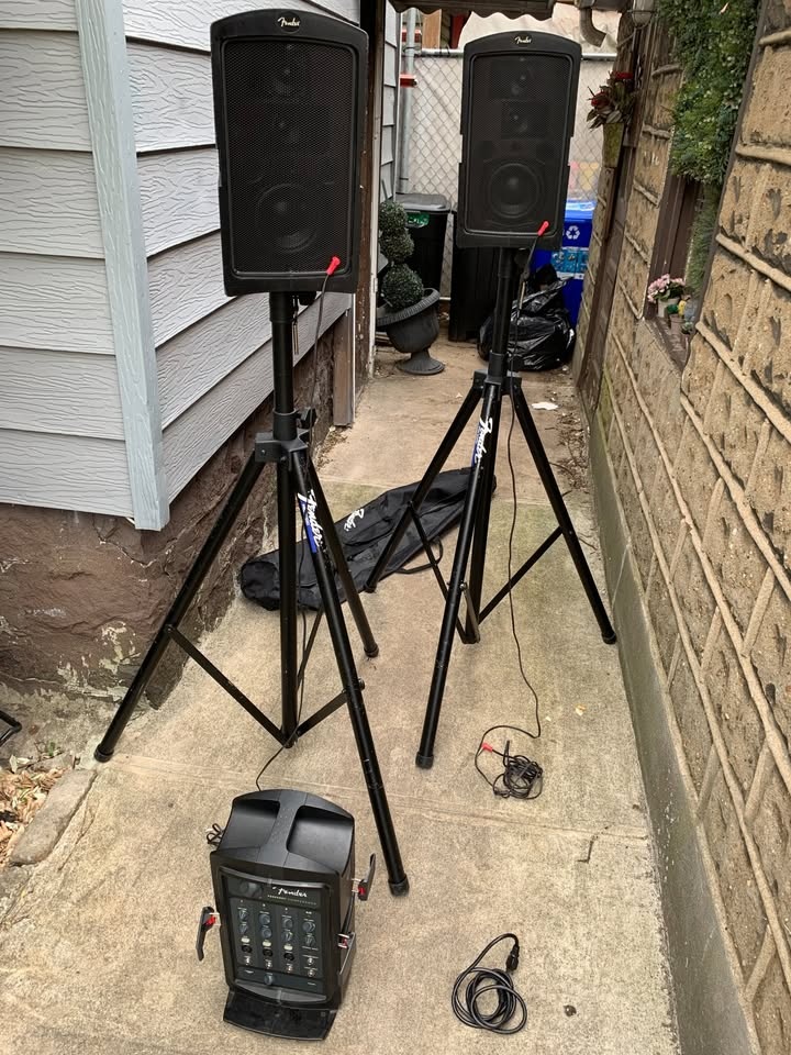 DJ Equipment & DJ SPEAKERS - photo 2