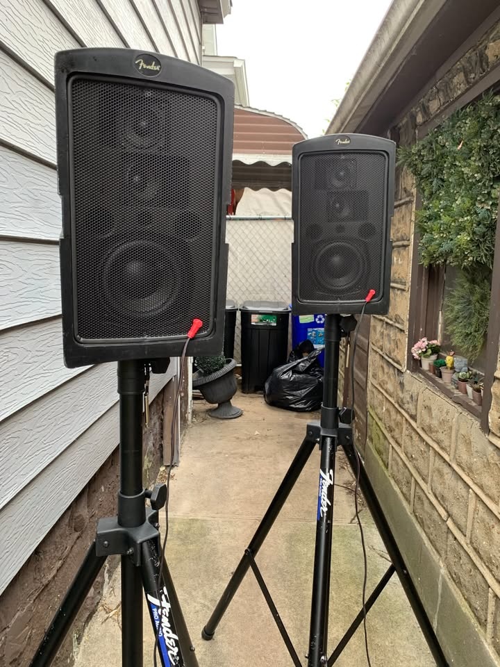 DJ Equipment & DJ SPEAKERS - photo 5
