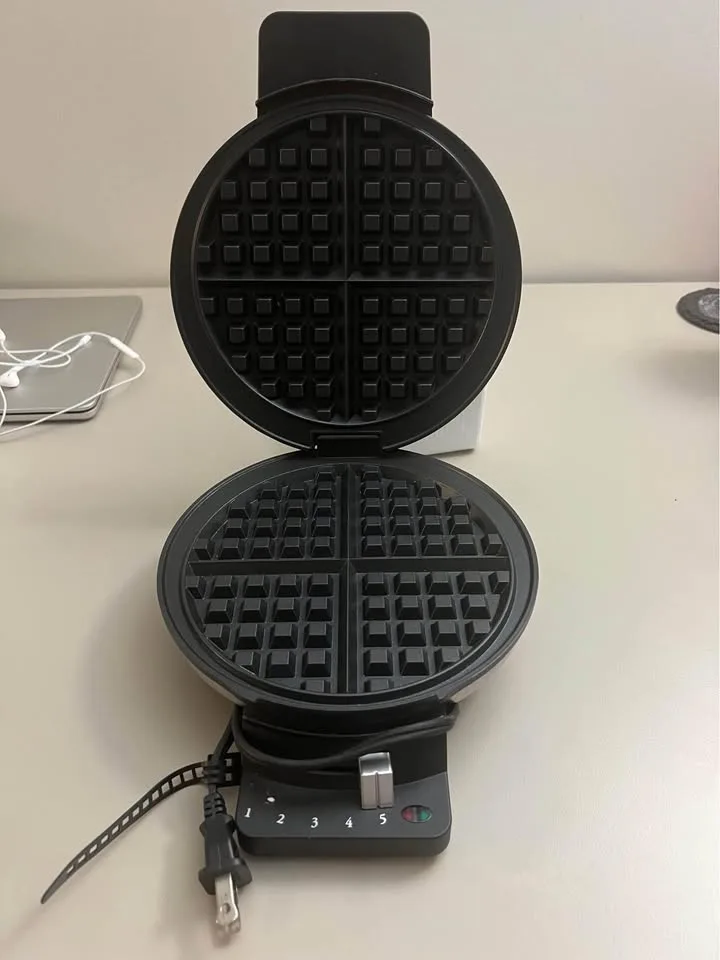 Cuisinart Waffle Maker image indicator(2)