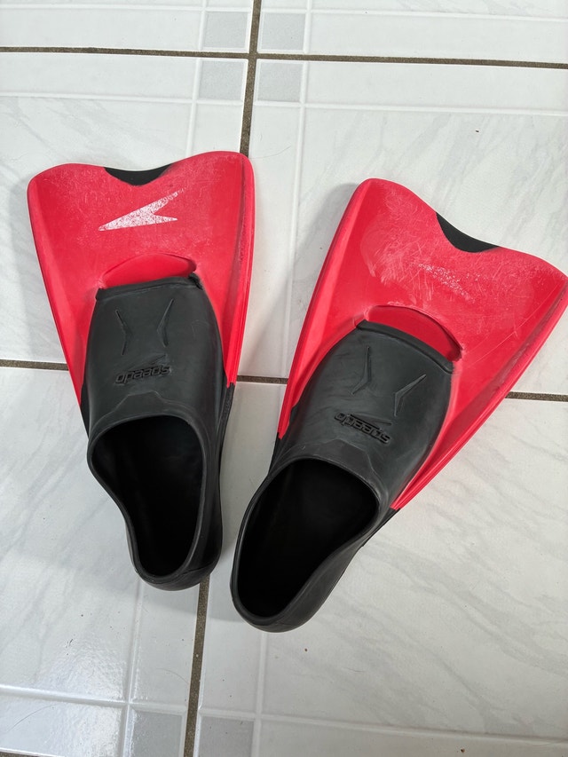 XS Red and Black Swim Flippers