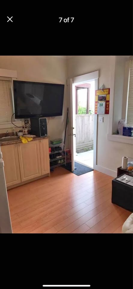 1 Bed 1 Bath - House