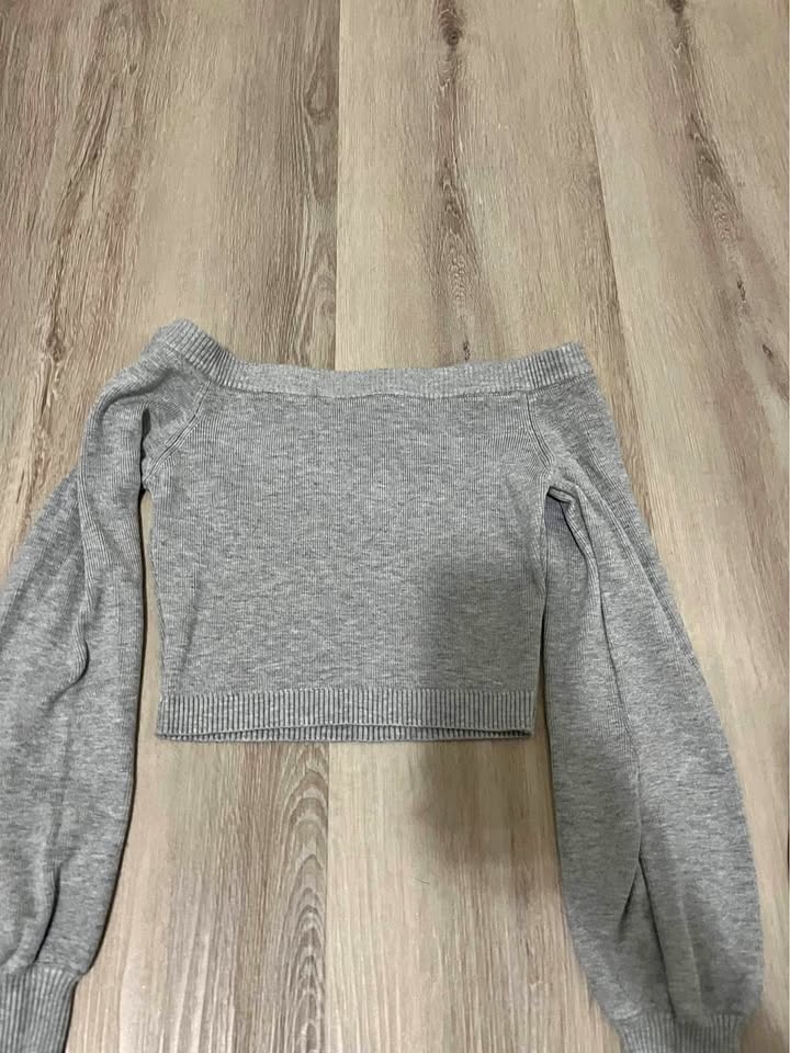 garage off the shoulder crop top