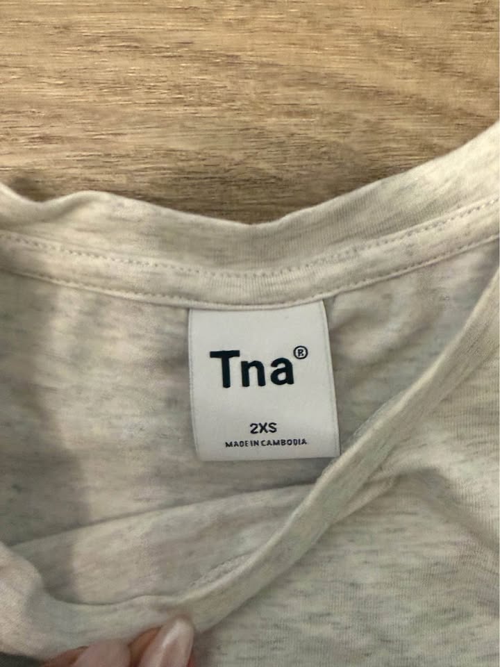 TNA shirt - photo 2