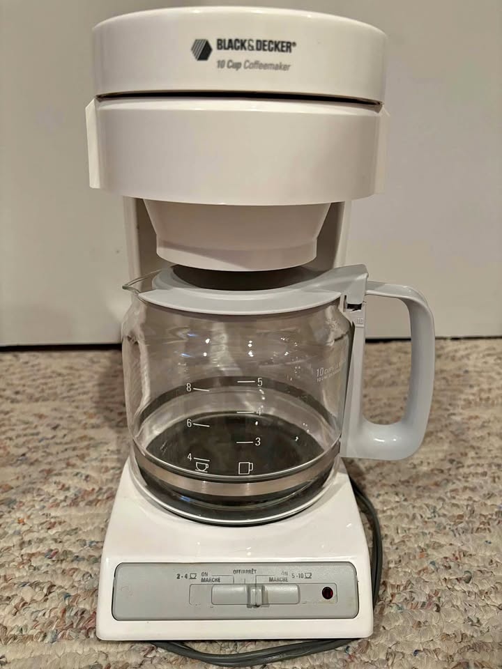 10 Cup Black and Decker Coffee Maker