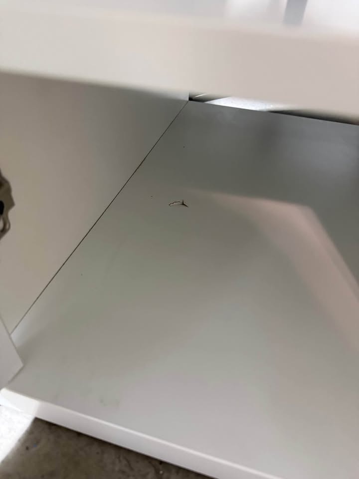 IKEA MICKE Desk - photo 4