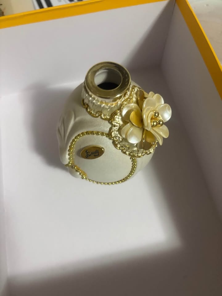 Women’s vintage style ceramic vanity set - photo 5