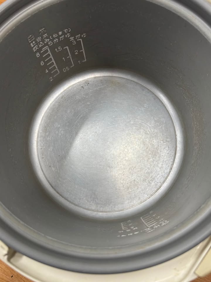 Hitachi Rice Cooker - photo 2
