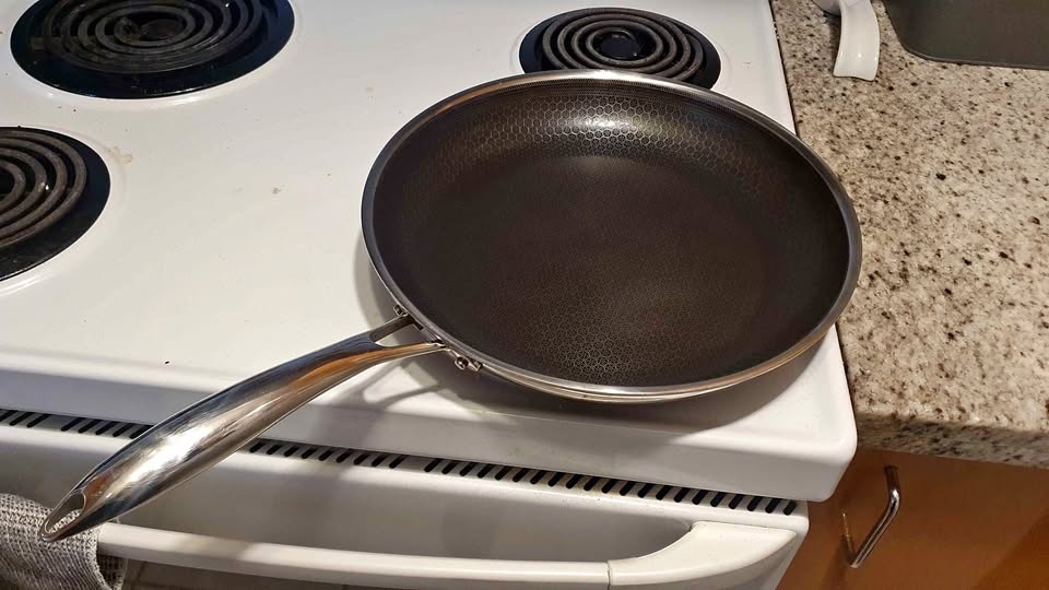 Hexclad 12" Non-Stick Stainless Steel Frying Pan