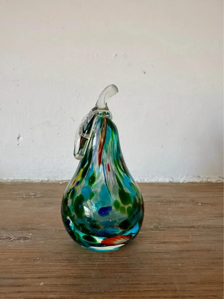 Murano Hand Blown Glass Pear Paperweight Decor image indicator(4)