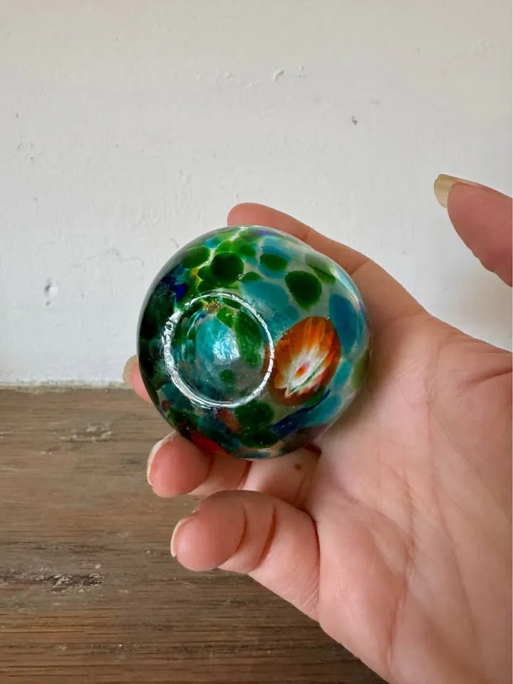 Murano Hand Blown Glass Pear Paperweight Decor image indicator(6)