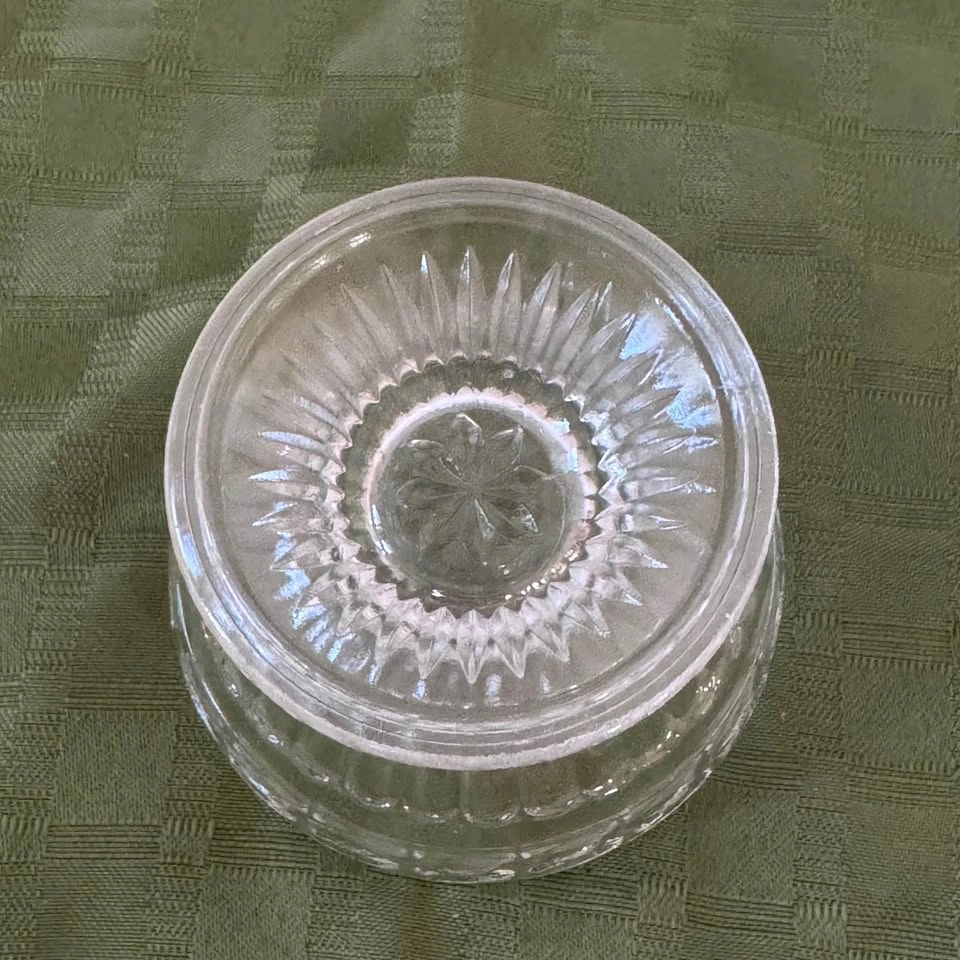 Vintage pressed glass dessert cup - photo 5