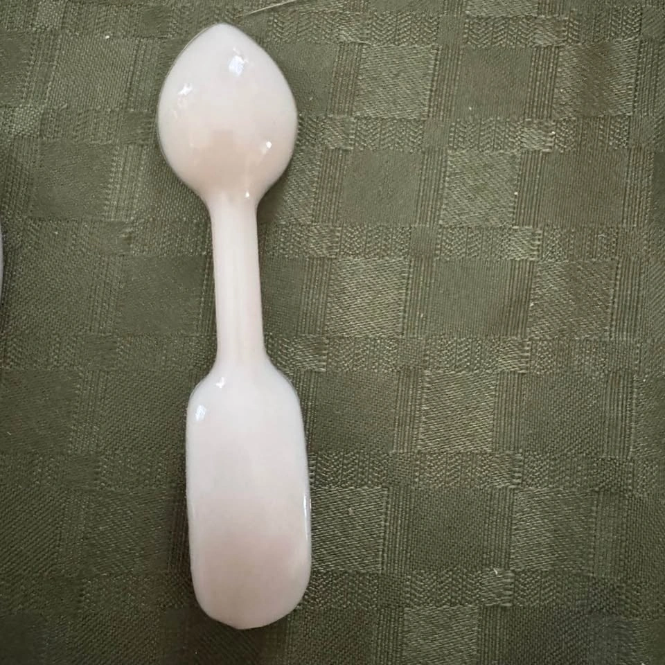 Milk glass / depression glass child's bowl and spoon - photo 4