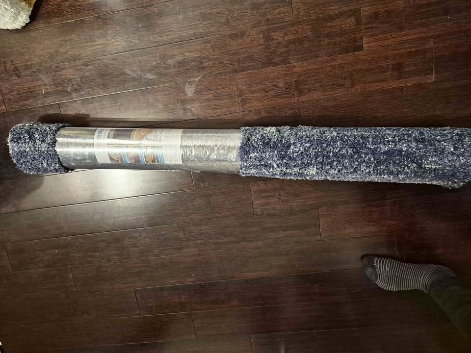 Brand New Rug Ease Washable Navy Blue 3.9x5ft Area Rug