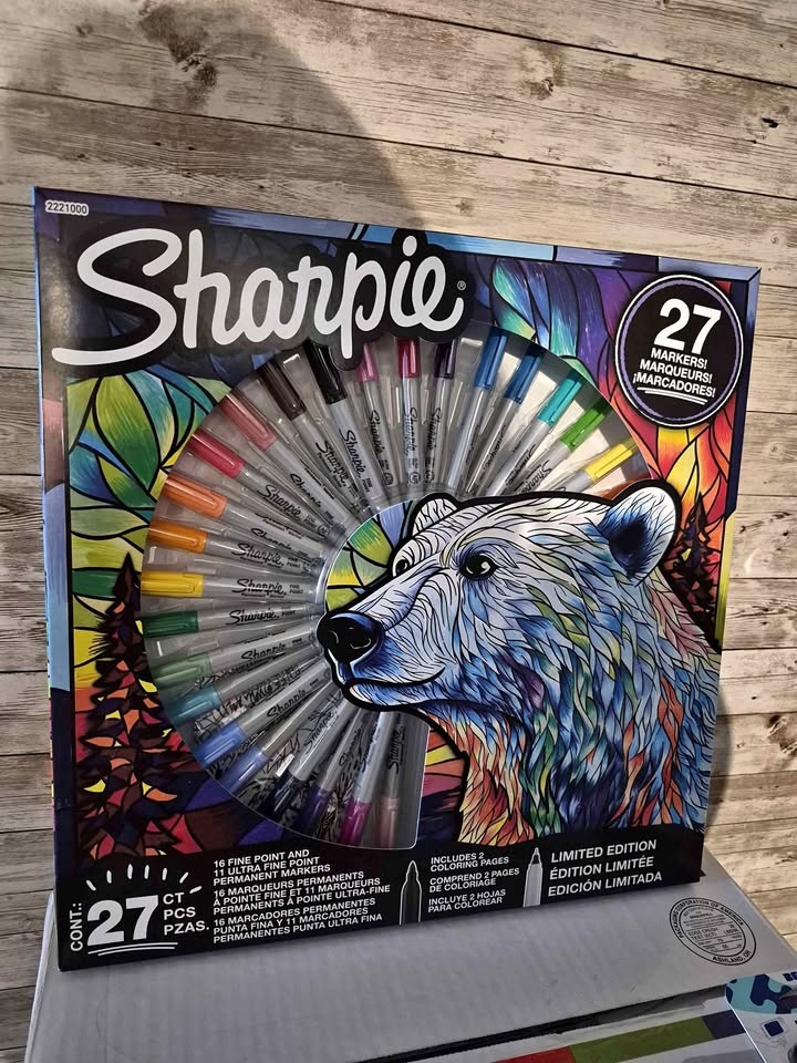 Brand New Sharpie 27 Gift Set with Coloring Pages