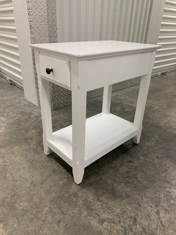 Acme Bertie End Table in White - photo 3