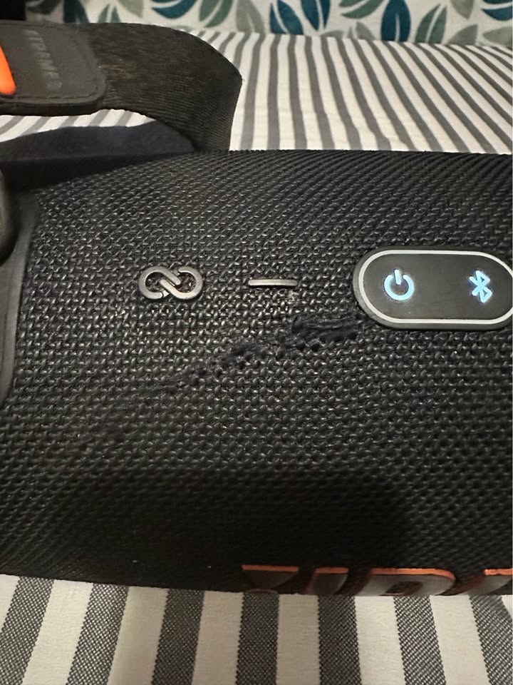 JBL Xtreme 3 Portable Bluetooth Speaker - photo 4