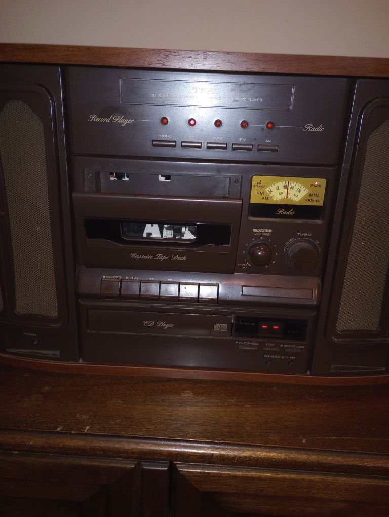 TEAC GF-330 Music System - AM/FM, Cassette, CD, Turntable - photo 3