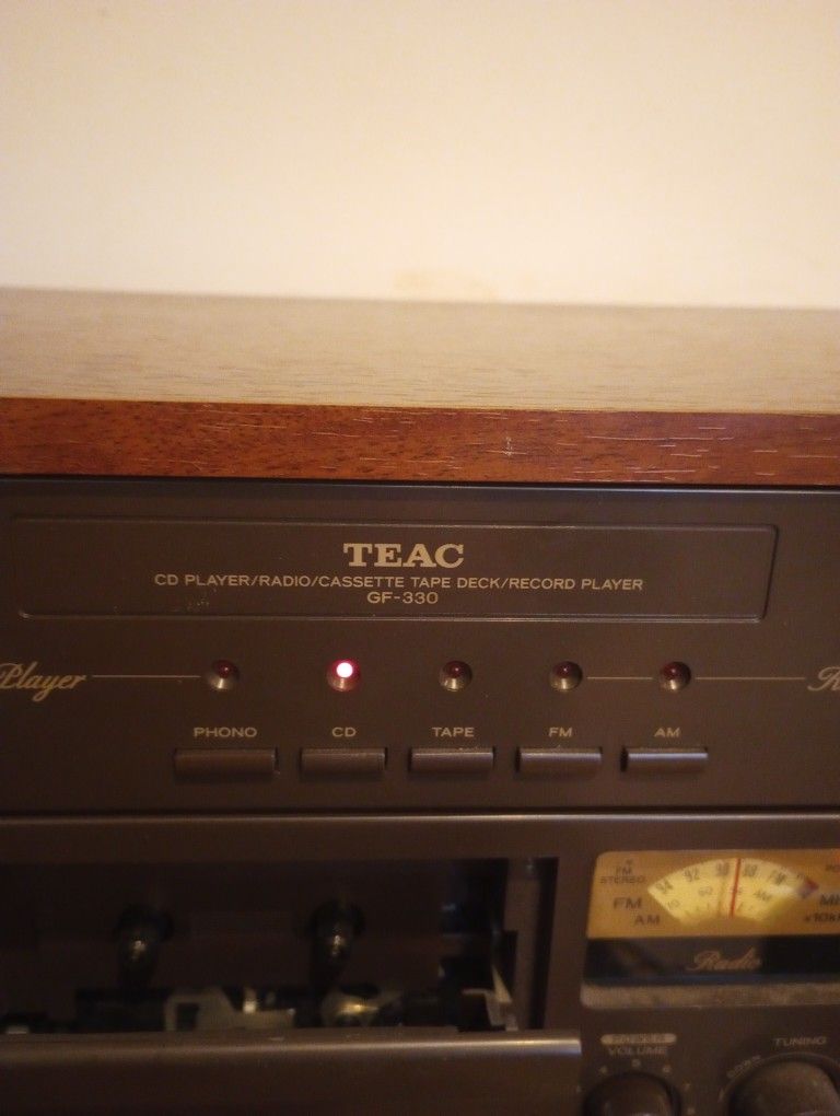 TEAC GF-330 Music System - AM/FM, Cassette, CD, Turntable - photo 4