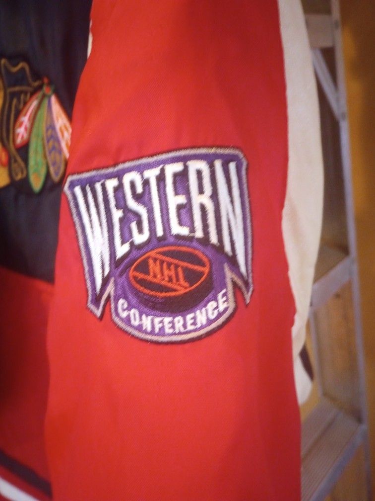 Blackhawks Pro Player Jacket (Men's Medium) - photo 5