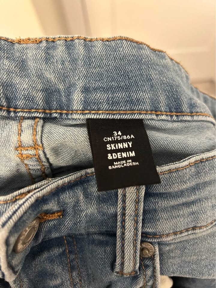 MENS LIGHTWASH SKINNY STRAIGHT JEANS - photo 4