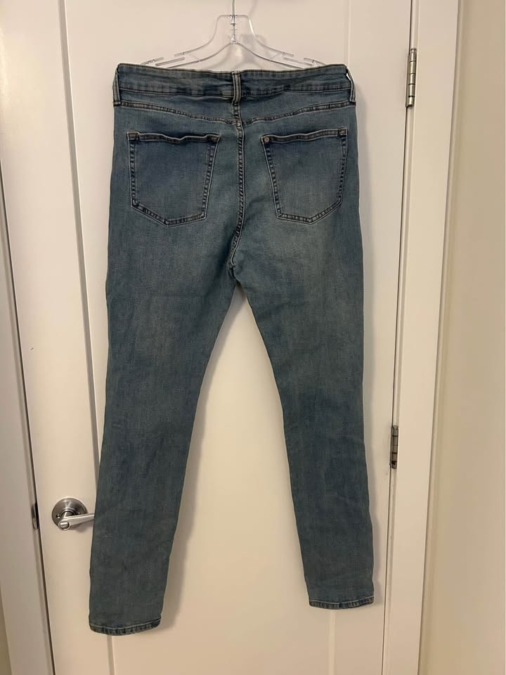 MENS LIGHTWASH SKINNY STRAIGHT JEANS - photo 5