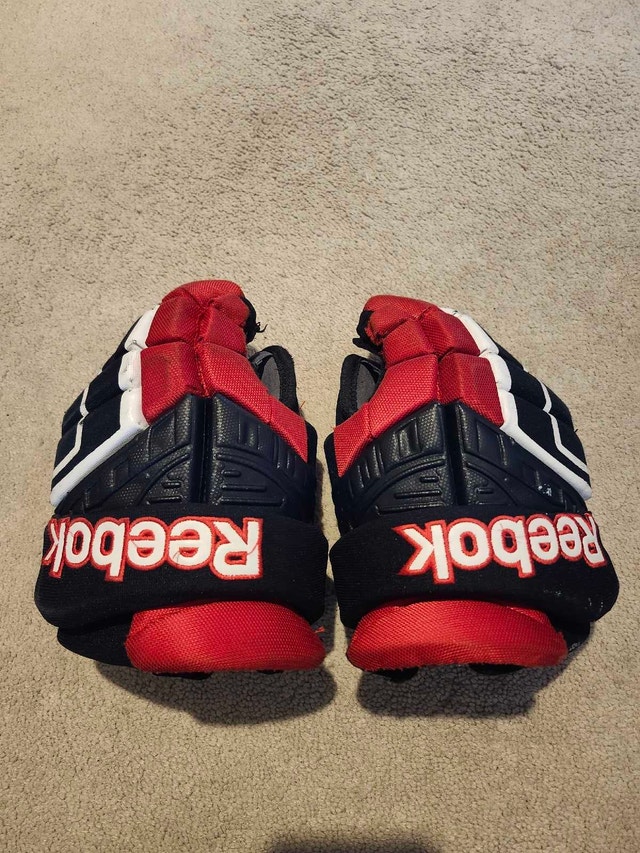 Hockey Equipment for Ages 7-9 - photo 3