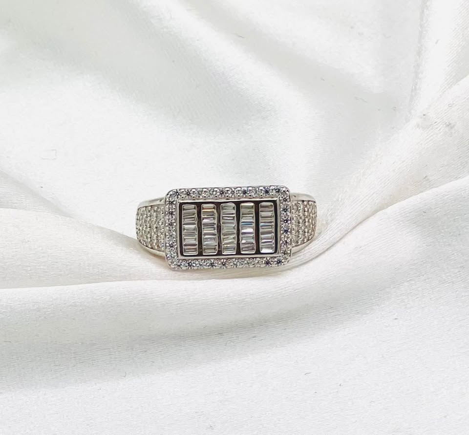 Mens 925 Sterling Silver Icedout Ring - photo 2
