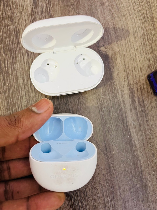 Earbuds charging case only