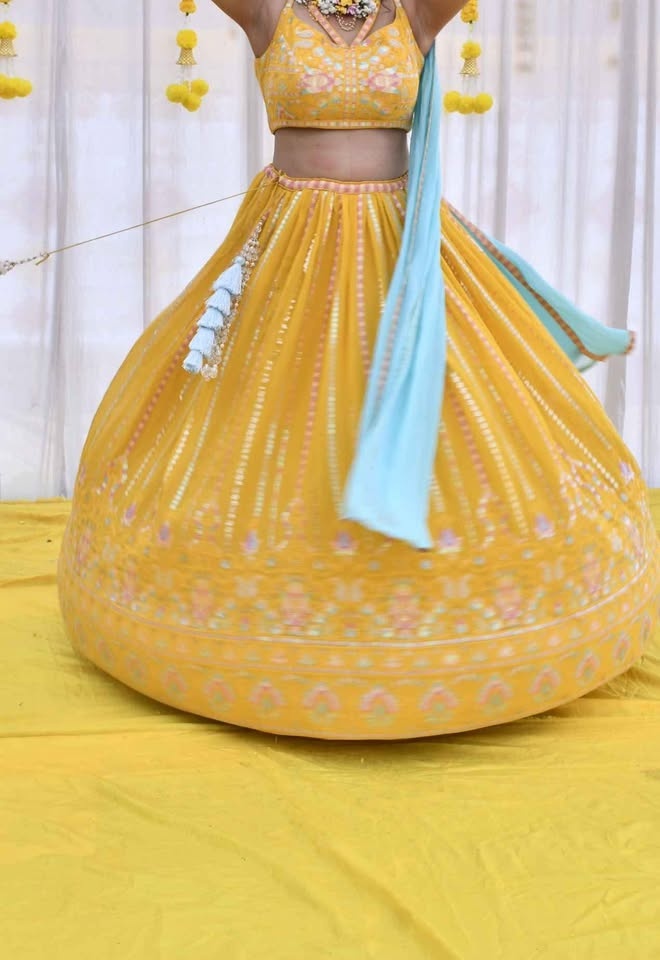 Exquisite Women’s Lehengas – Perfect for Garba, Haldi, and Weddi - photo 2
