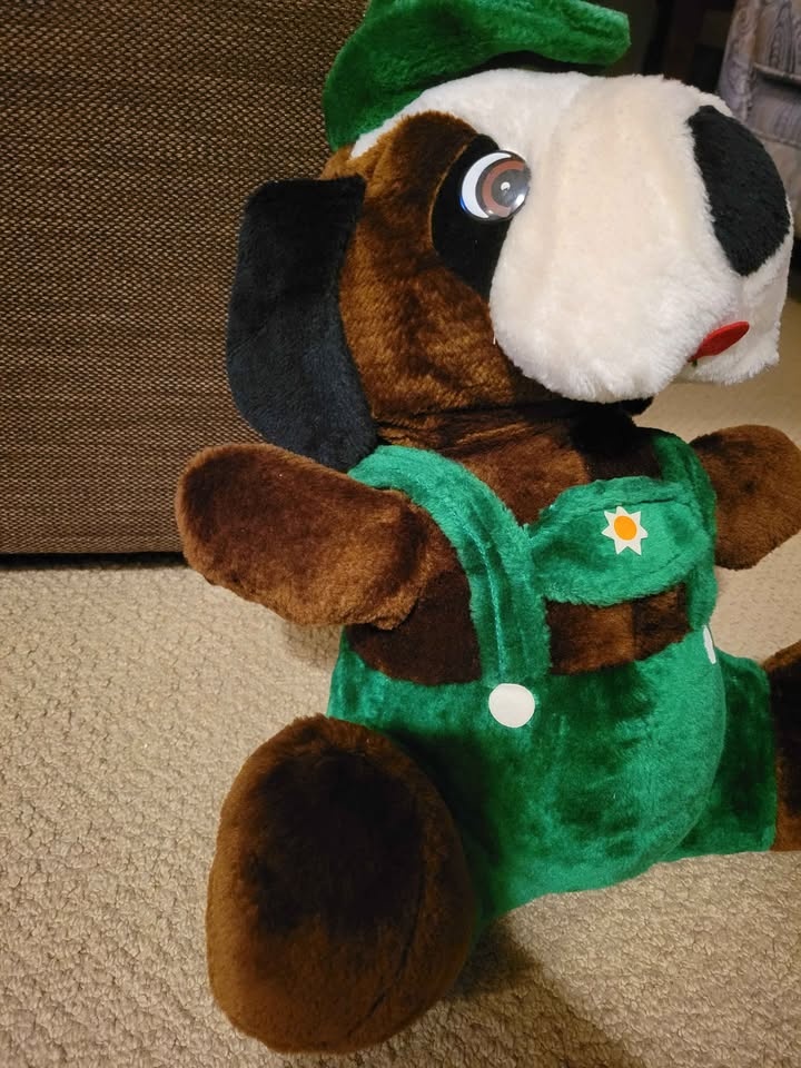 Oktoberfest German Bulldog Plush - photo 3