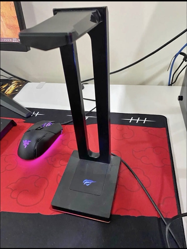 RGB Headphone Stand