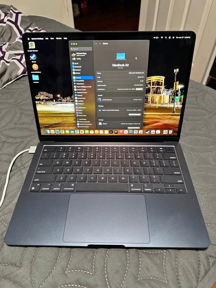 Macbook Air M2 13-inch