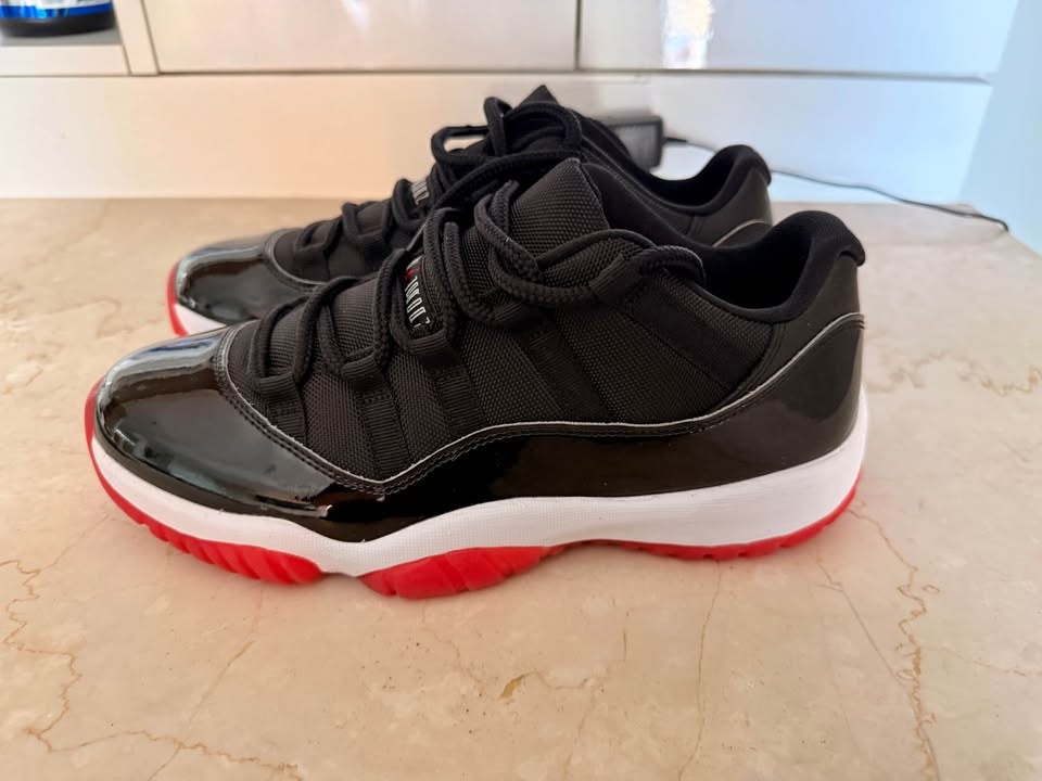 Jordan 11 Low Black Red (Bred) – Size 9.5 - photo 3