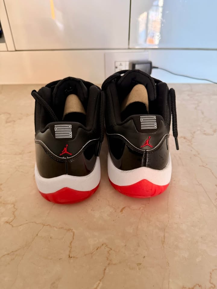 Jordan 11 Low Black Red (Bred) – Size 9.5 - photo 4
