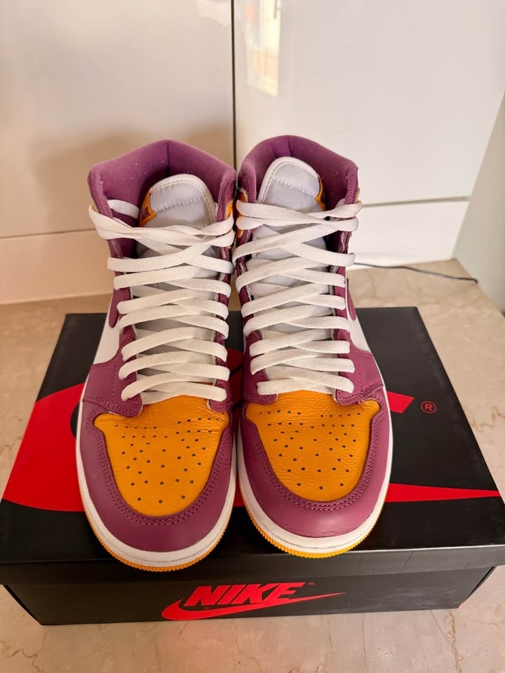 Air Jordan 1 Retro High OG Brotherhood - Size 9.5 - photo 5
