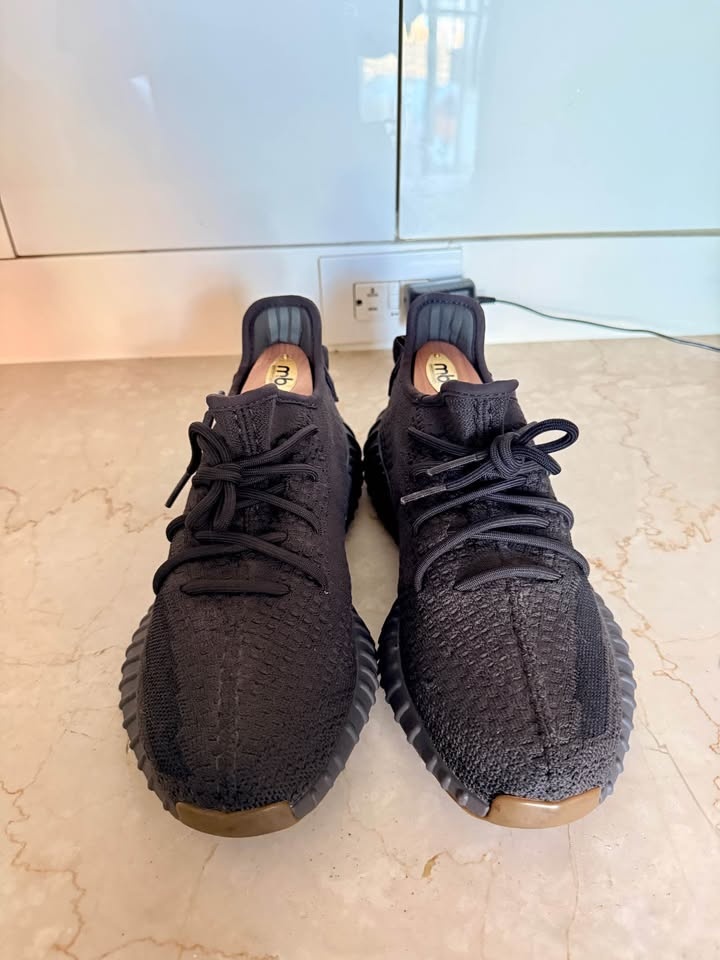 adidas Yeezy Boost 350 V2 "Cinder" – Size 9.5 – No Box - photo 2
