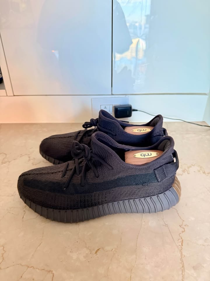 adidas Yeezy Boost 350 V2 "Cinder" – Size 9.5 – No Box - photo 3