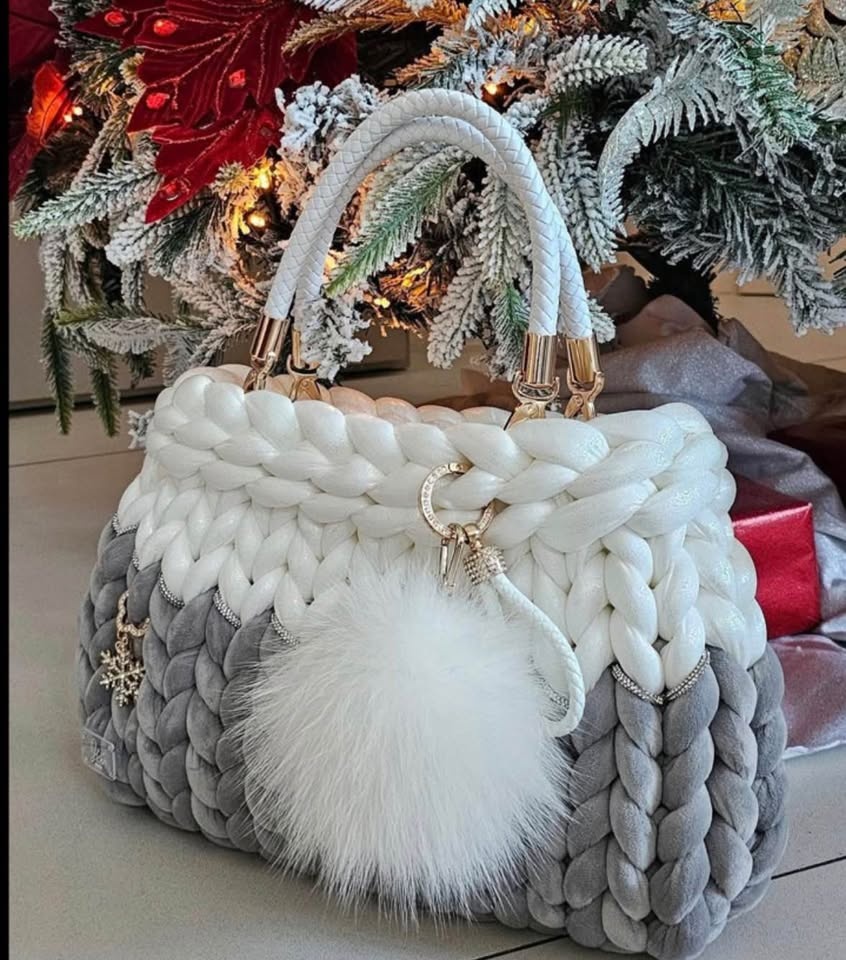 Chunky Knitted Handmade Custom Bag - photo 2