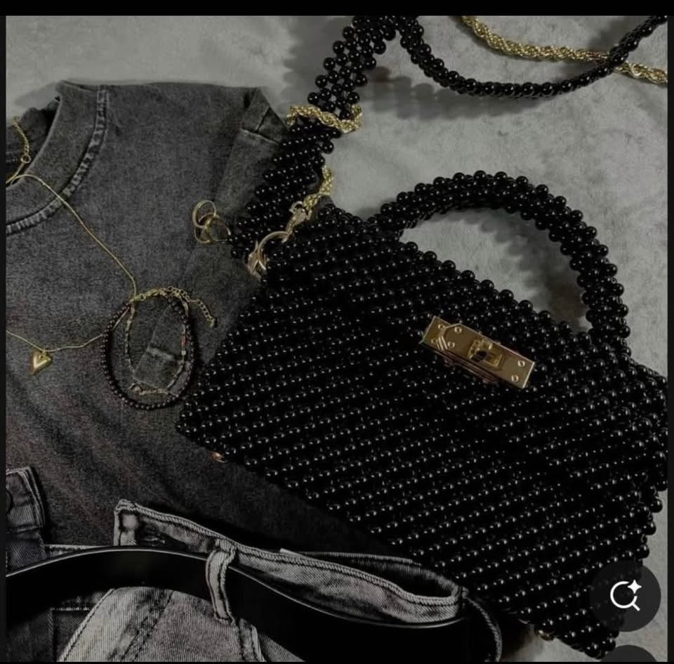 Handmade Beaded Bags - photo 4