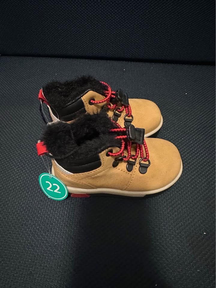 Toddler Winter Boots - EU 22 (Brand New) - photo 3