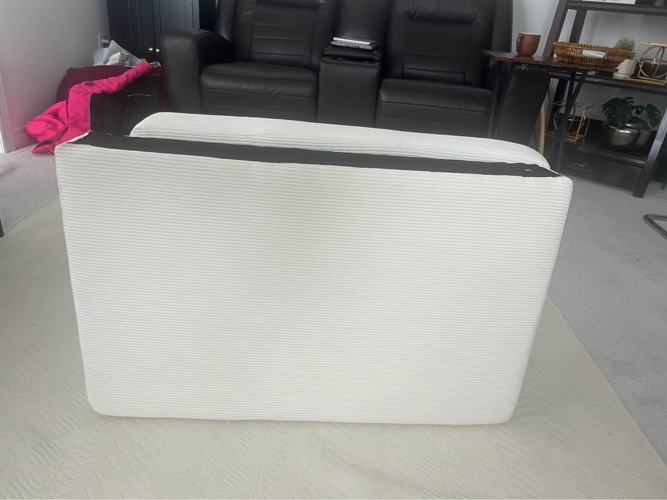New-Headboard, Single - photo 2