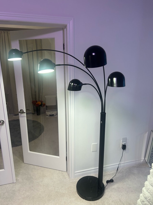 Black Floor Lamp - photo 3
